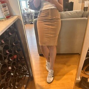 Raw edge Hem Courdrey Skirt